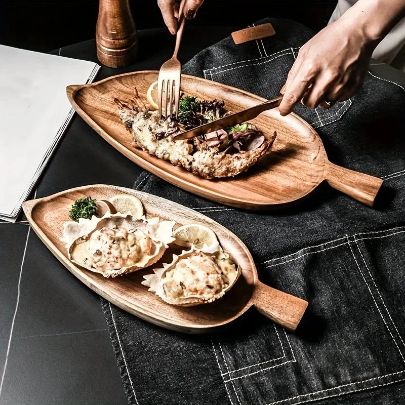 Assiette plateau bois style japonais présentation dressage table restaurant poisson sushi maki california rolls dessert repas fromage écologique durable - lebois-eco.com
