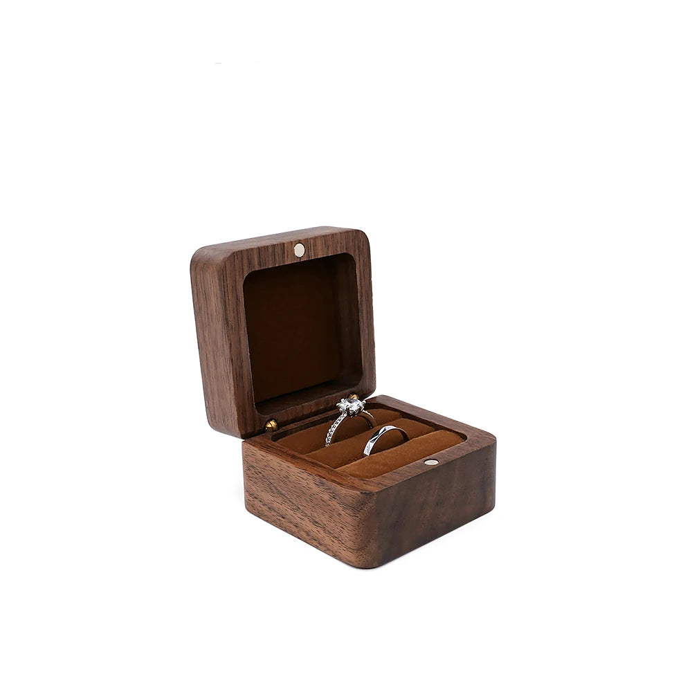 Boîte alliance bague mariage fiançaille bois personnalisable custom gravure laser bijou cadeau demoiselle honneur évènement durable unique - lebois-eco.com