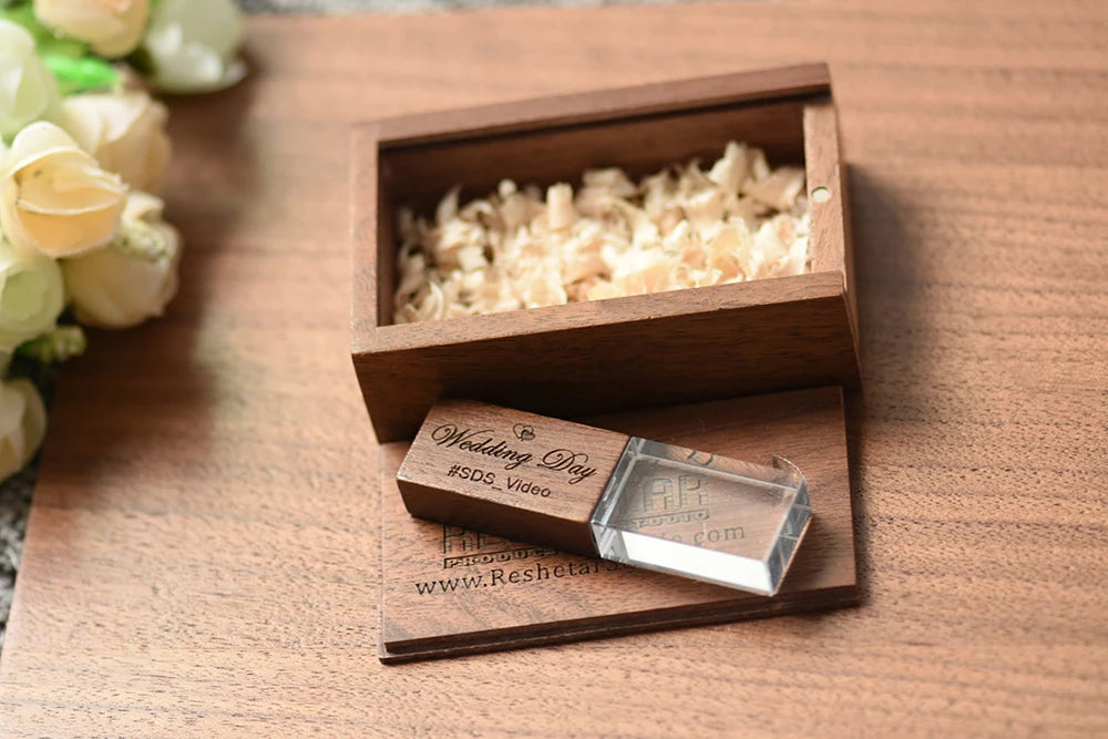 Coffret clé usb bois noyer érable bambou quartz personnalisable custom logo prénom entreprise cadeau goodies photographe anniversaire mariage durable - lebois-eco.com