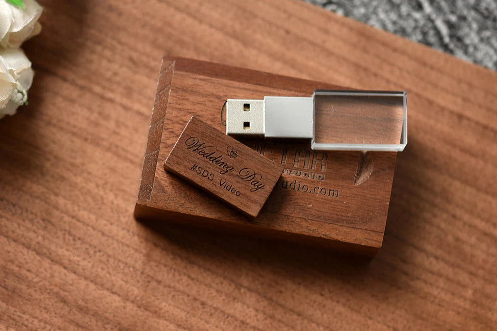 Coffret clé usb bois noyer érable bambou quartz personnalisable custom logo prénom entreprise cadeau goodies photographe anniversaire mariage durable - lebois-eco.com