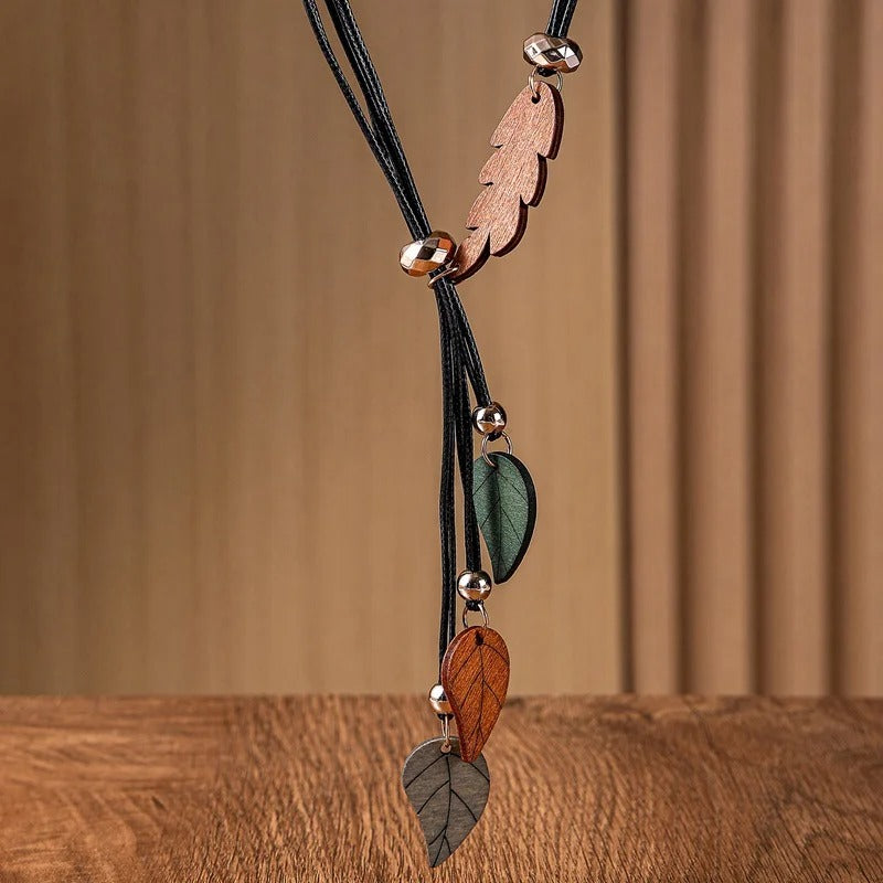 Collier pendentif femme bois coton tressé nature feuillage style bohème cadeau anniversaire mariage événement durable - lebois-eco.com