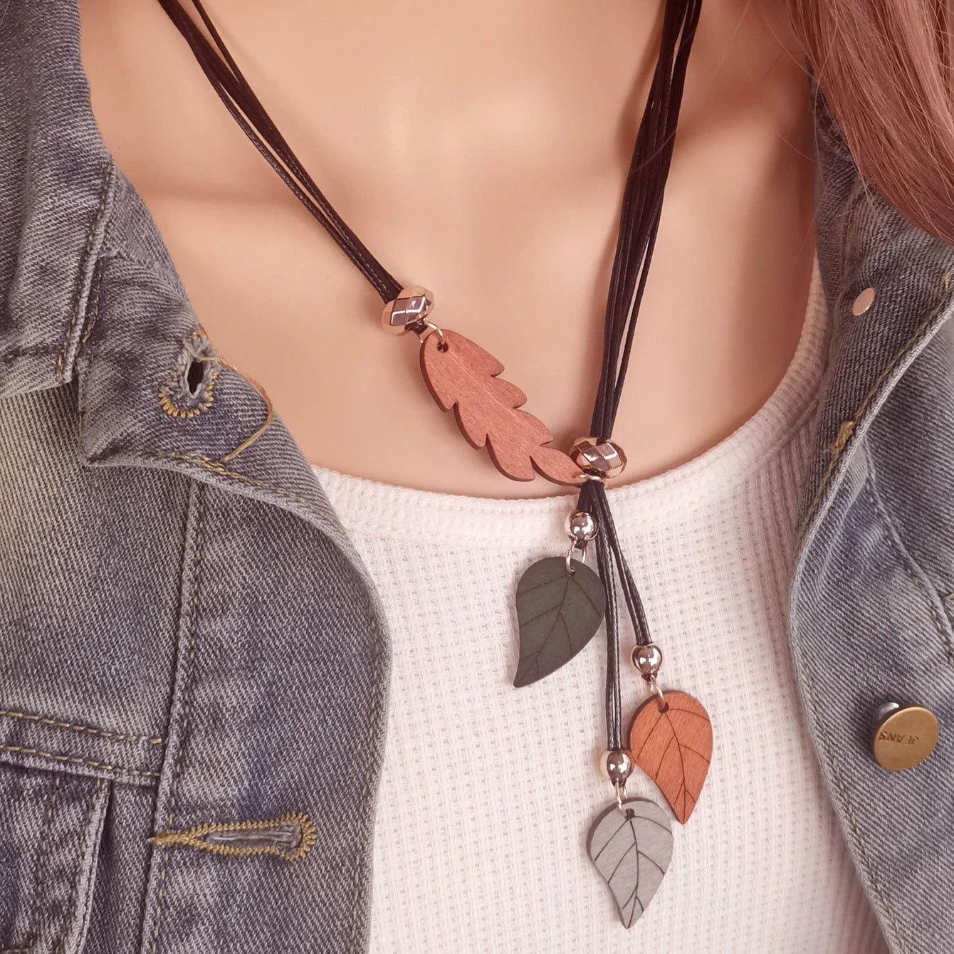 Collier pendentif femme bois coton tressé nature feuillage style bohème cadeau anniversaire mariage événement durable - lebois-eco.com