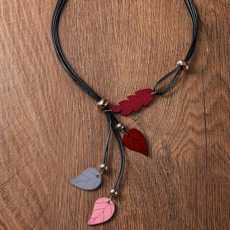 Collier pendentif femme bois coton tressé nature feuillage style bohème cadeau anniversaire mariage événement durable - lebois-eco.com