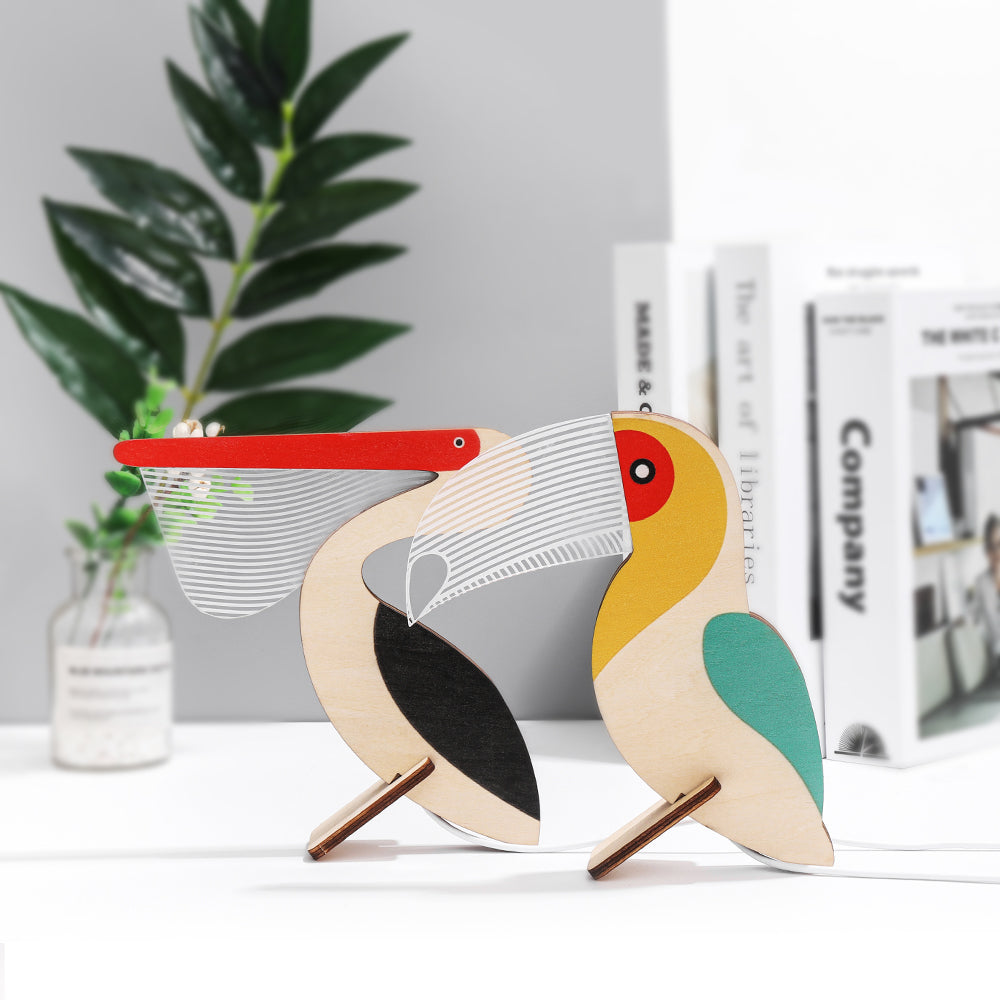 Lampe veilleuse led bois fait main gravure laser animaux pélican toucan baleine chambre enfant bébé cadeau naissance accouchement anniversaire environnement écologie renouvelable responsable - lebois-eco.com