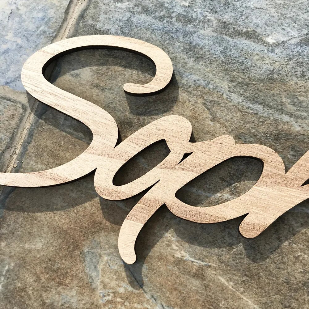 Logo bois personnalisable nom prénom découpe laser custom chambre enfant entreprise cadeau noël mariage art déco écologique renouvelable durable - lebois-eco.com