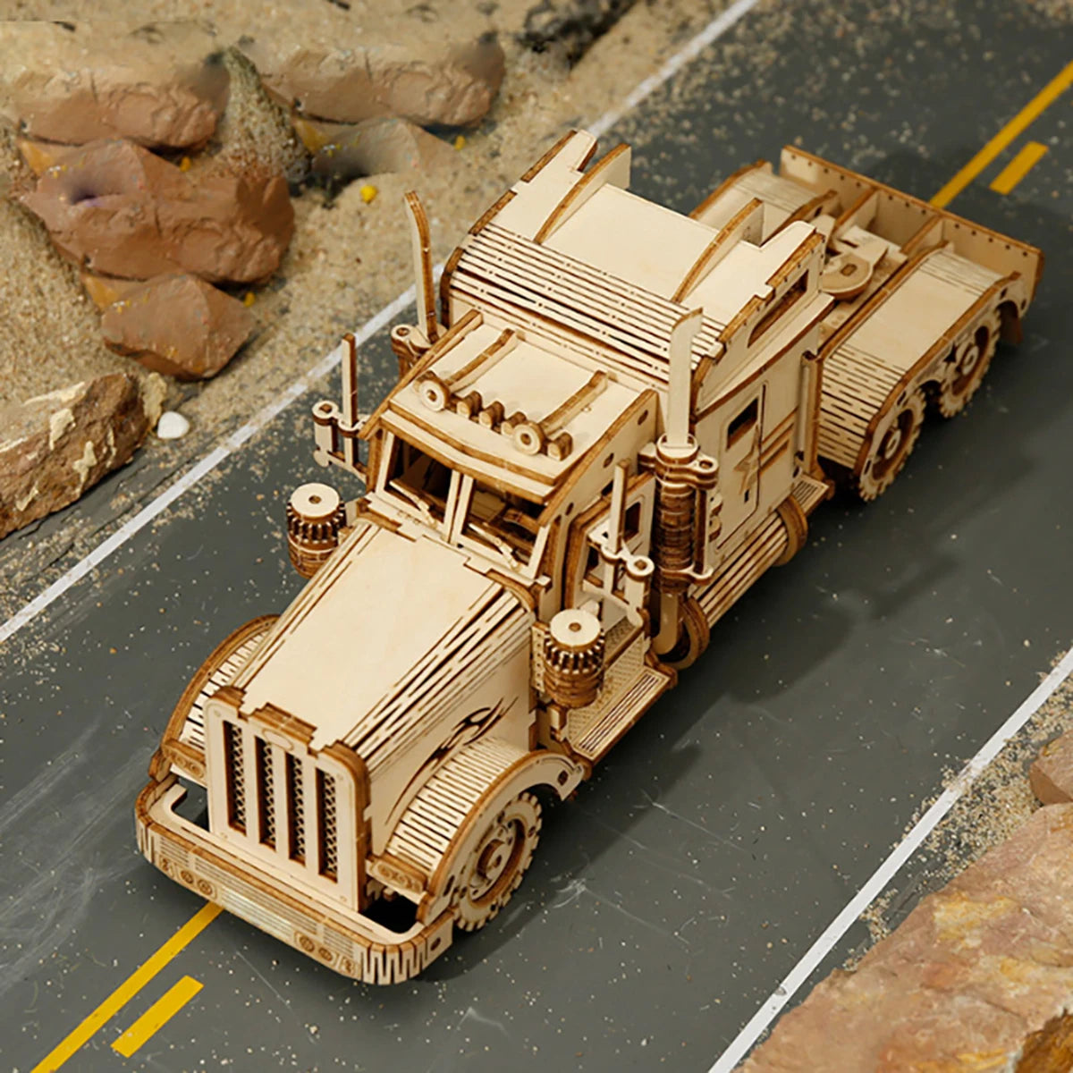 Maquette modélisme bois camion truck jouet do it yourself assemblage construction fait main cadeau noël enfant adulte découpe laser durable écologique - lebois-eco.com