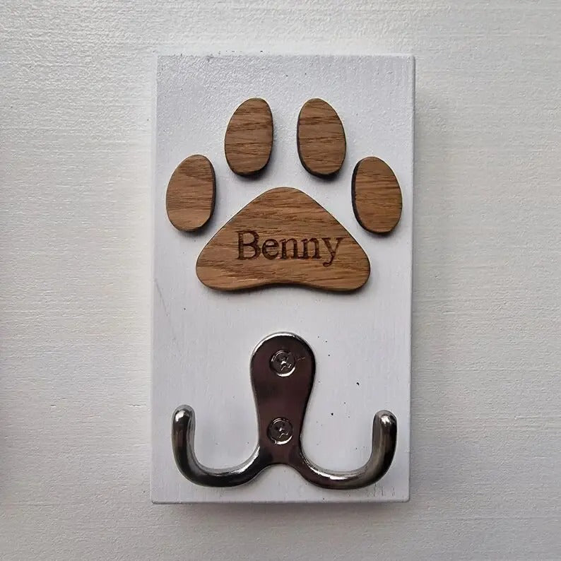 Porte-laisse chien bois personnalisable nom cadeau animal décoration intérieur durable - lebois-eco.com