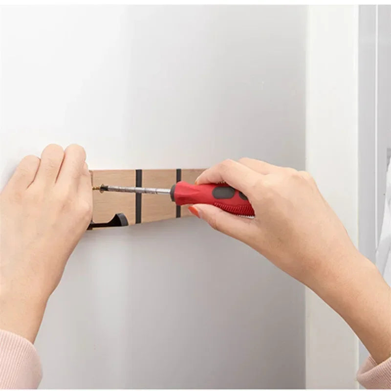 Porte-manteau mural rétractable bois naturel aluminium à fixer aménagement rangement maison entrée salon chambre à coucher écologique durable - lebois-eco.com