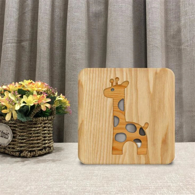 Veilleuse lampe bois chambre enfant bébé led usb animaux girafe décoration cadeau anniversaire noël salon durable écologique - lebois-eco.com