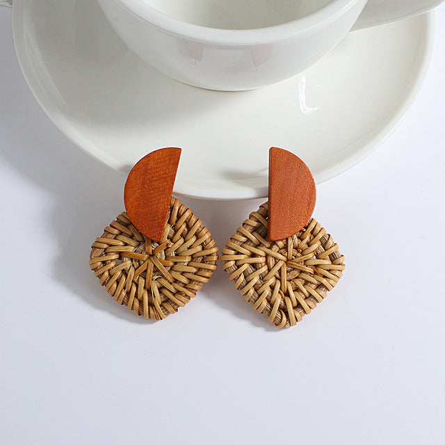 Boucle oreille bois rotin fait main artisanal bohème rétro chic été mode bijoux femme mode beauté fashion vacances cadeau environnement écologique responsable renouvelable - lebois-eco.com