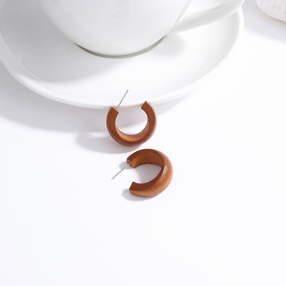 Boucle oreille bois rotin fait main artisanal bohème rétro chic été mode bijoux femme mode beauté fashion vacances cadeau environnement écologique responsable renouvelable - lebois-eco.com