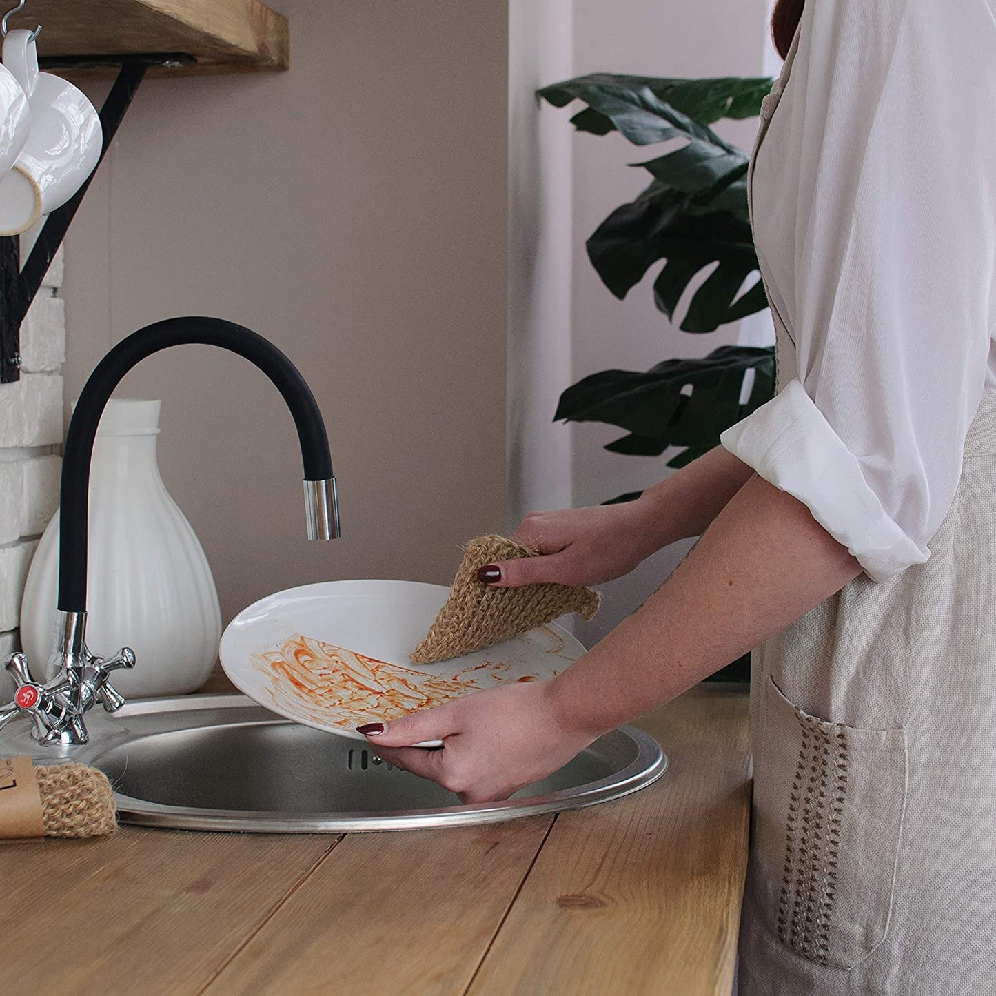 Éponge vaiselle récurer nettoyage réutilisable lavable chanvre naturel machine cuisine couteau fourchette assiette évier biodégradable sans rayure écologique responsable renouvelable environnement - lebois-eco.com
