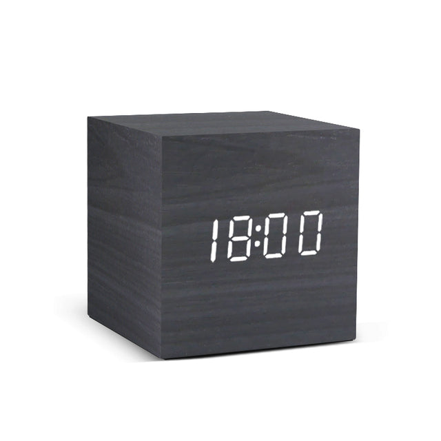 Réveil horloge digital bois LED commande vocal USB batterie AAA bureau dormir chambre coucher alarm clock environnement écologie responsable renouvelable - lebois-eco.com