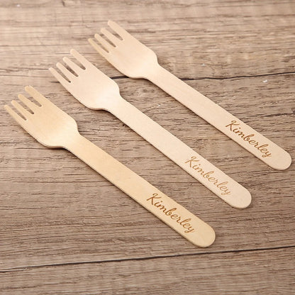 Cuillères fourchettes couverts bois jetables personnalisables logo texte nom prénom repas mariage anniversaire noël événements événementiel écologique - lebois-eco.com