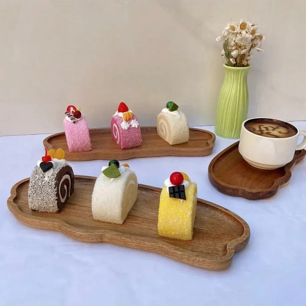 Plateaux en bois d'acacia utilisés pour présenter café, gâteaux et desserts lors d'un goûter ou d'un brunch.