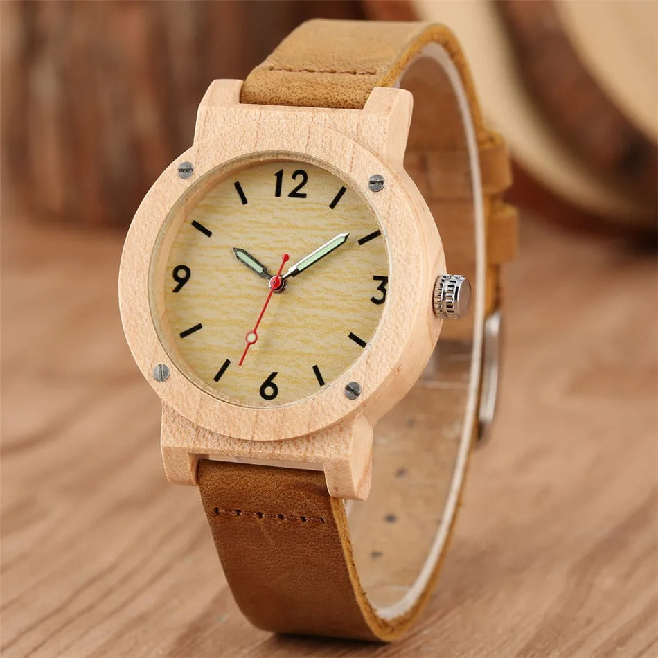 Montre en bois naturel clair avec bracelet en cuir marron