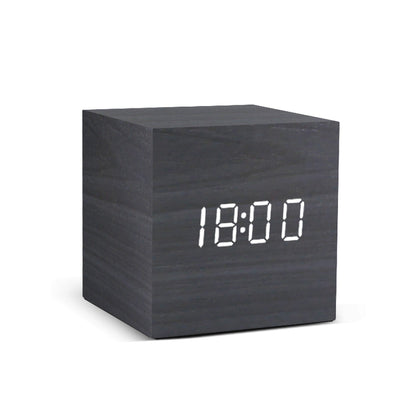 Réveil horloge digital bois LED commande vocal USB batterie AAA bureau dormir chambre coucher alarm clock environnement écologie responsable renouvelable - lebois-eco.com